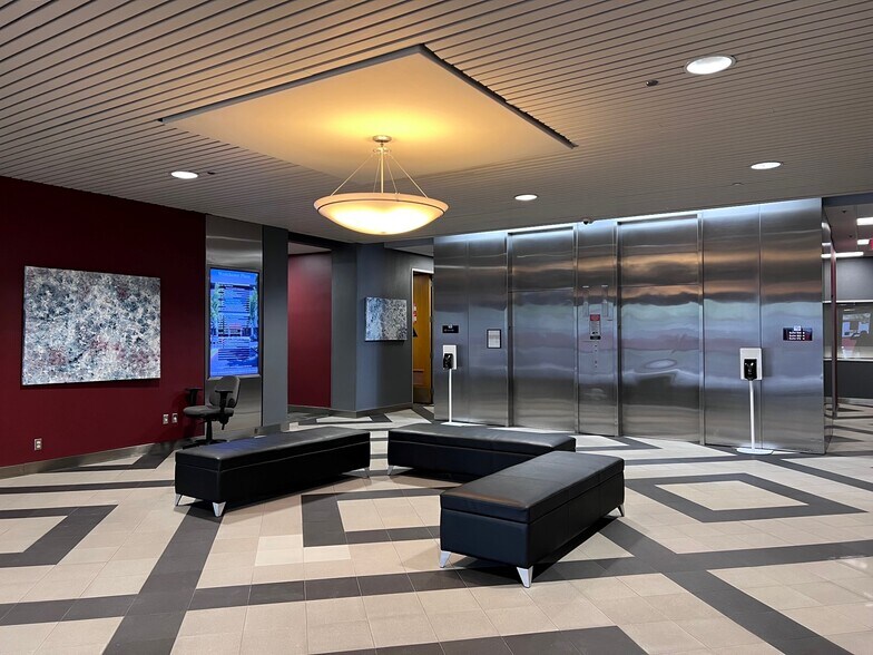 1800 30th St, Bakersfield, CA à louer - Photo intérieure - Image 3 de 10