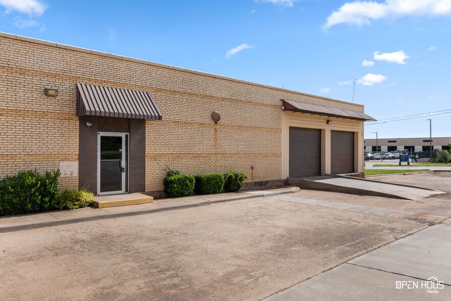 2200 5th St, Wichita Falls, TX for sale - Building Photo - Image 3 of 62
