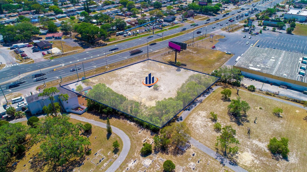 3705 US Highway 19, New Port Richey, FL à vendre - Photo du bâtiment - Image 3 de 6