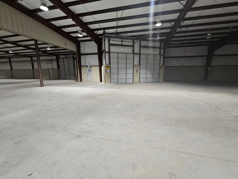2719 E Elms Rd, Killeen, TX à louer - Photo du bâtiment - Image 3 de 19