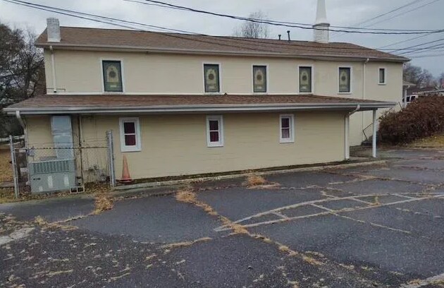 1420 S Marietta St, Gastonia, NC à vendre - Photo du bâtiment - Image 2 de 4