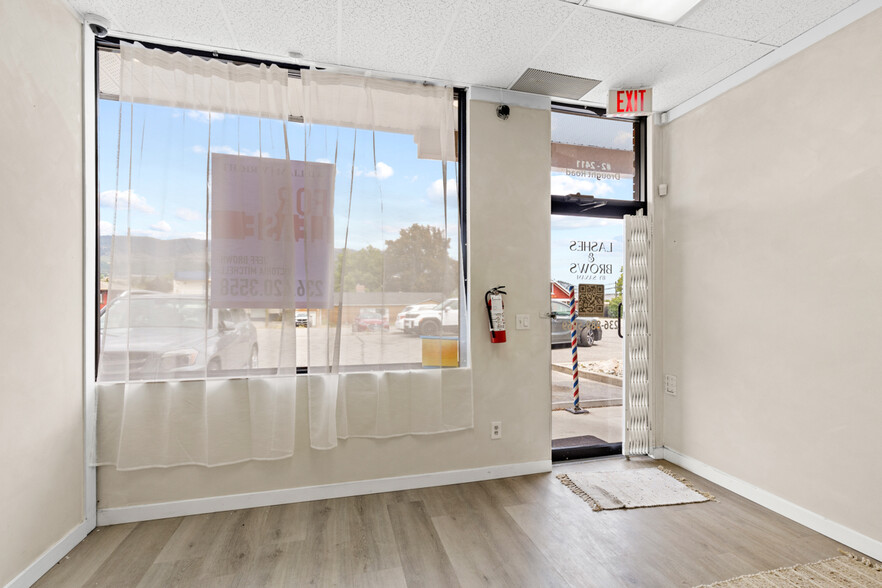 2411 Drought Rd, West Kelowna, BC for lease - Building Photo - Image 2 of 13