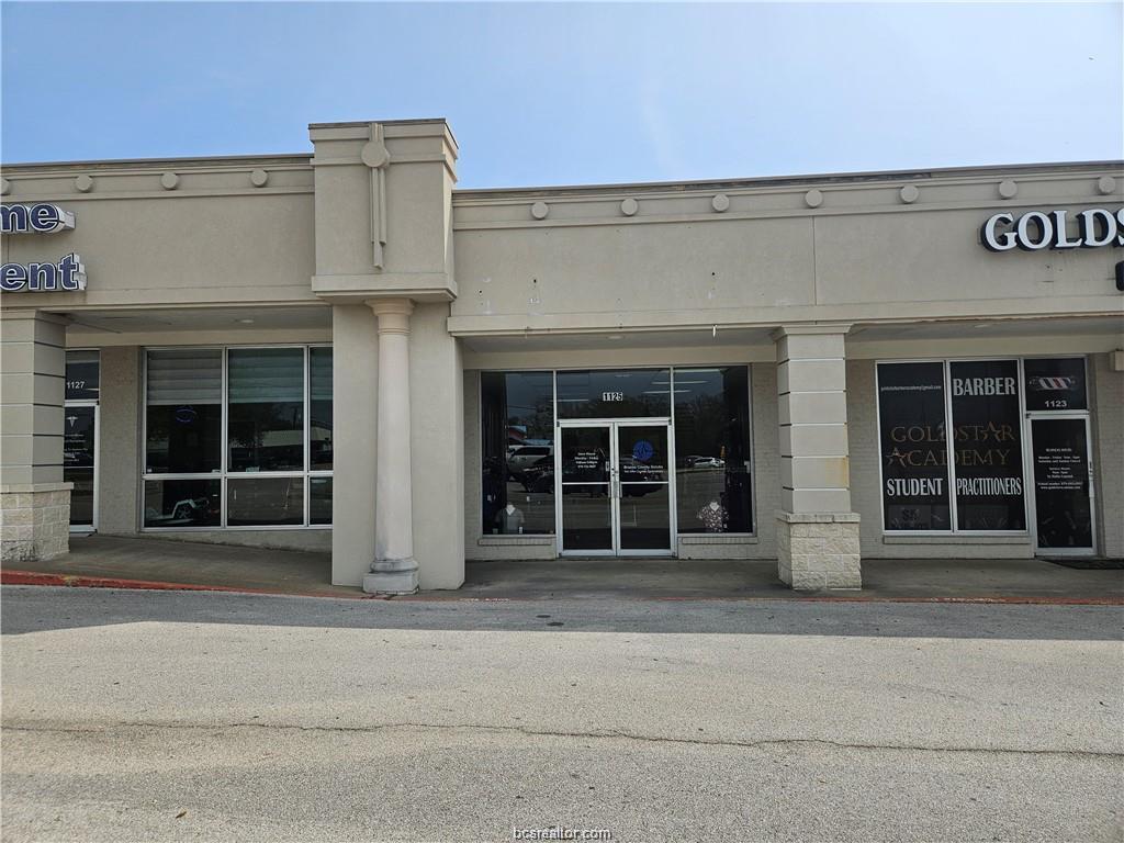 1103-1127 E Villa Maria Rd, Bryan, TX à louer Photo intérieure- Image 1 de 7