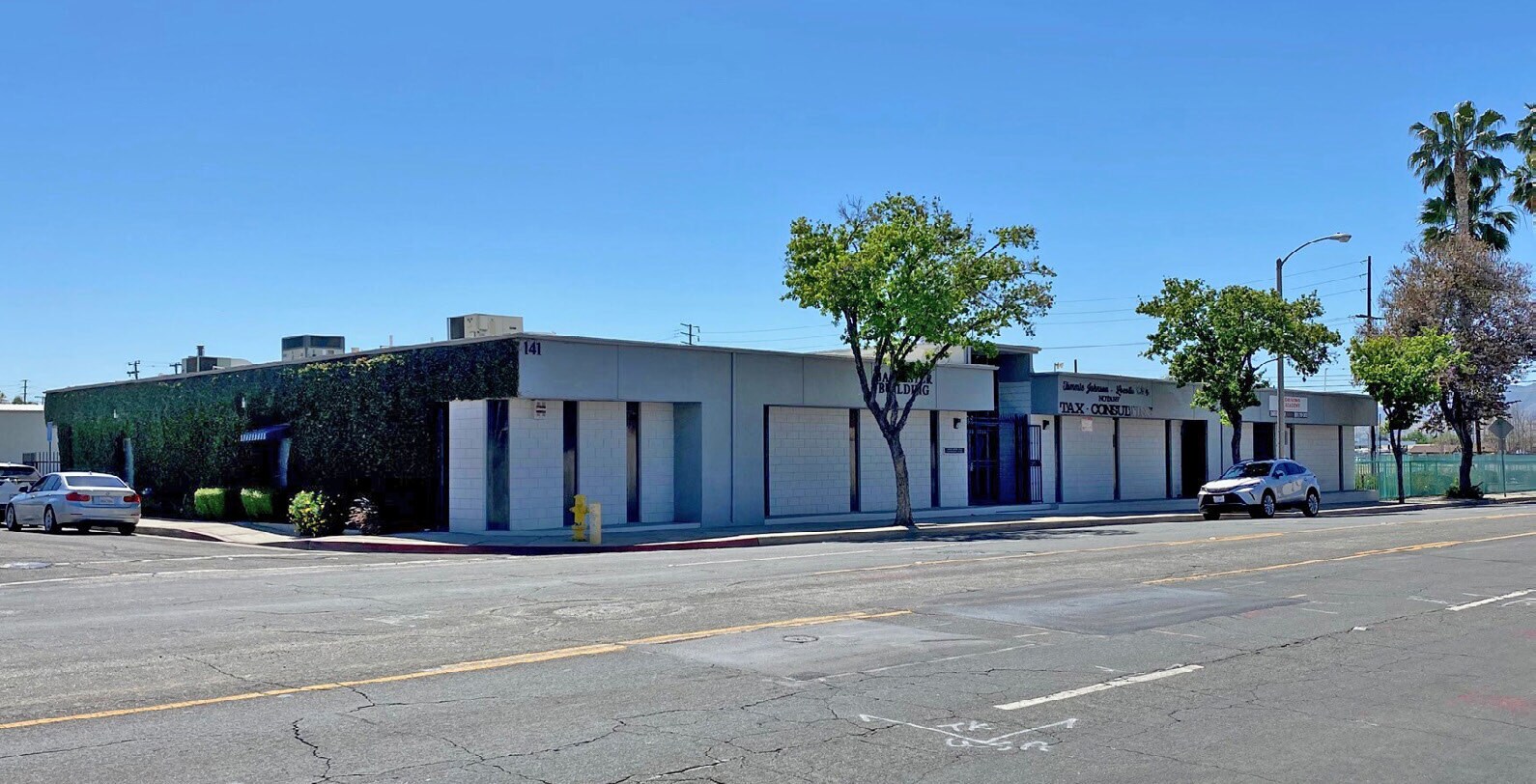 141 N Arrowhead Ave, San Bernardino, CA à louer Photo principale- Image 1 de 3