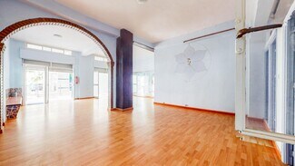 Plus de détails pour Commerce de détail à vendre