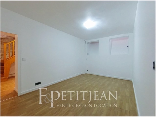 24 Rue Des Bergers, Paris for lease Interior Photo- Image 1 of 6