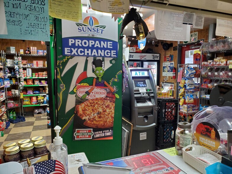 249 Union St, Troy, OH à vendre - Photo intérieure - Image 2 de 5