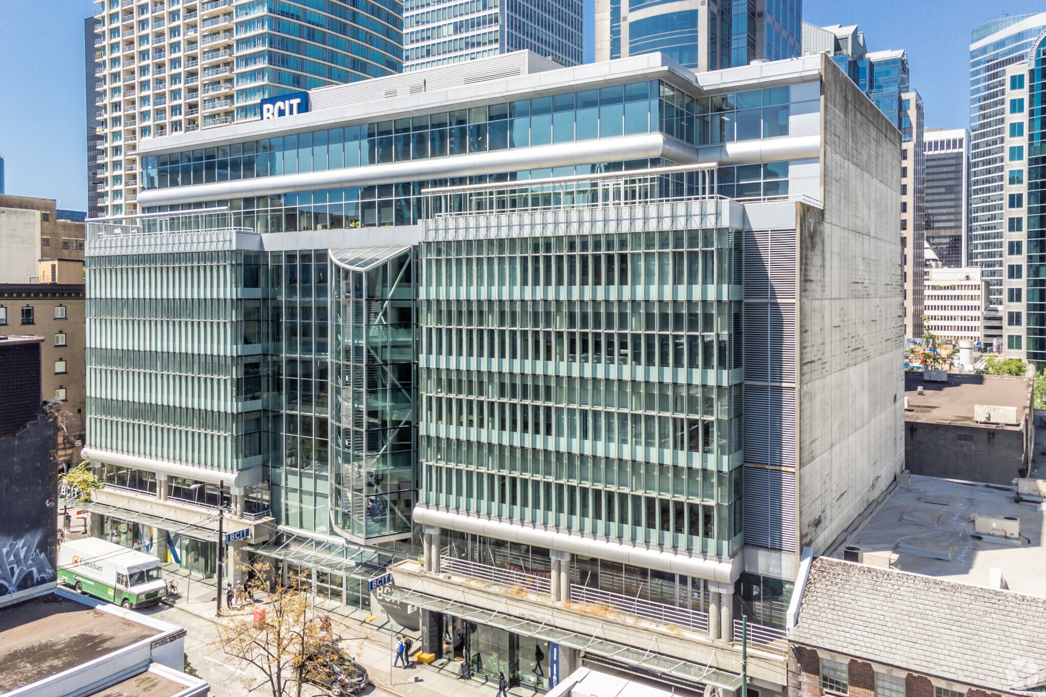 555 Seymour St, Vancouver, BC for lease Building Photo- Image 1 of 8