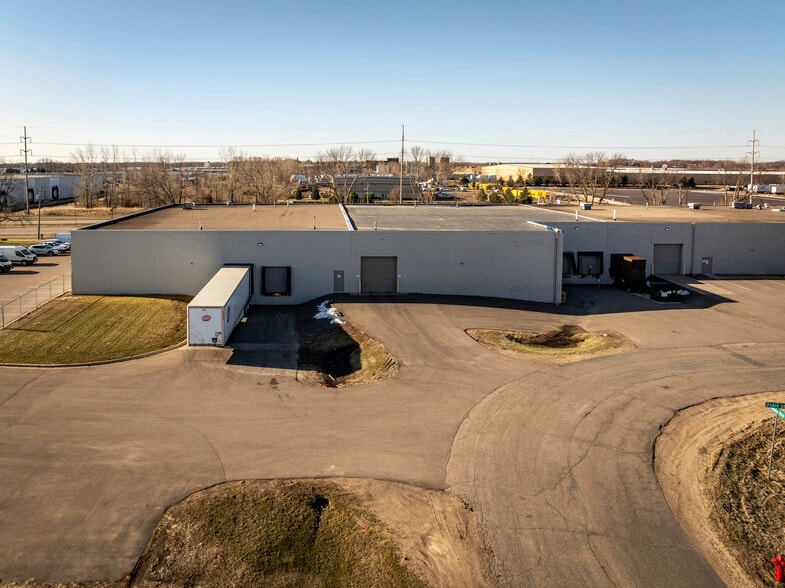 21480 Heath Ave, Lakeville, MN à louer - Photo du bâtiment - Image 2 de 38