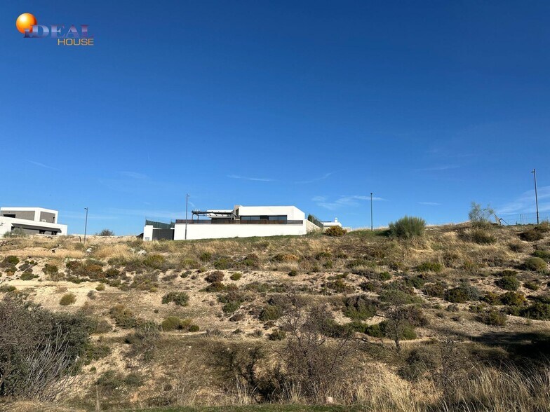 Rio, 68, La Zubia, Granada for sale - Primary Photo - Image 1 of 8