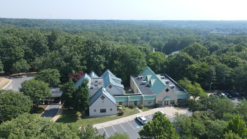 3310 Fall Hill Ave, Fredericksburg, VA for lease - Building Photo - Image 2 of 8
