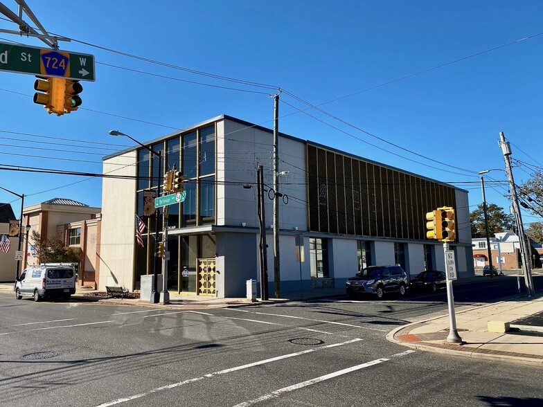 251 Bellevue Ave, Hammonton, NJ for lease - Building Photo - Image 1 of 1