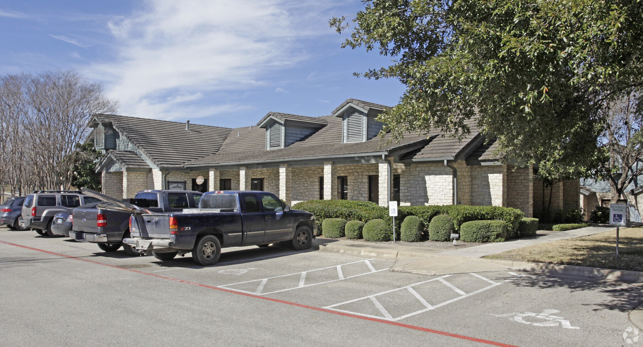 2302 Rawhide Dr, Round Rock, TX for sale Primary Photo- Image 1 of 5