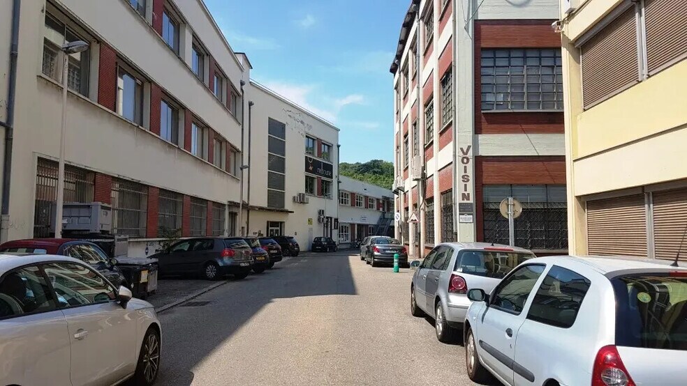 Bureau dans Lyon à vendre - Photo du bâtiment - Image 1 de 8
