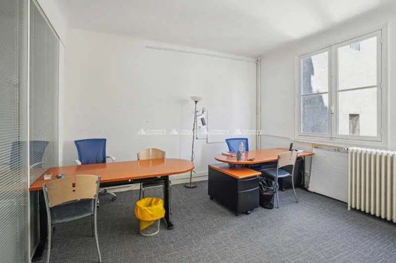 12 Rue De Milan, Paris à louer - Photo du bâtiment - Image 2 de 15