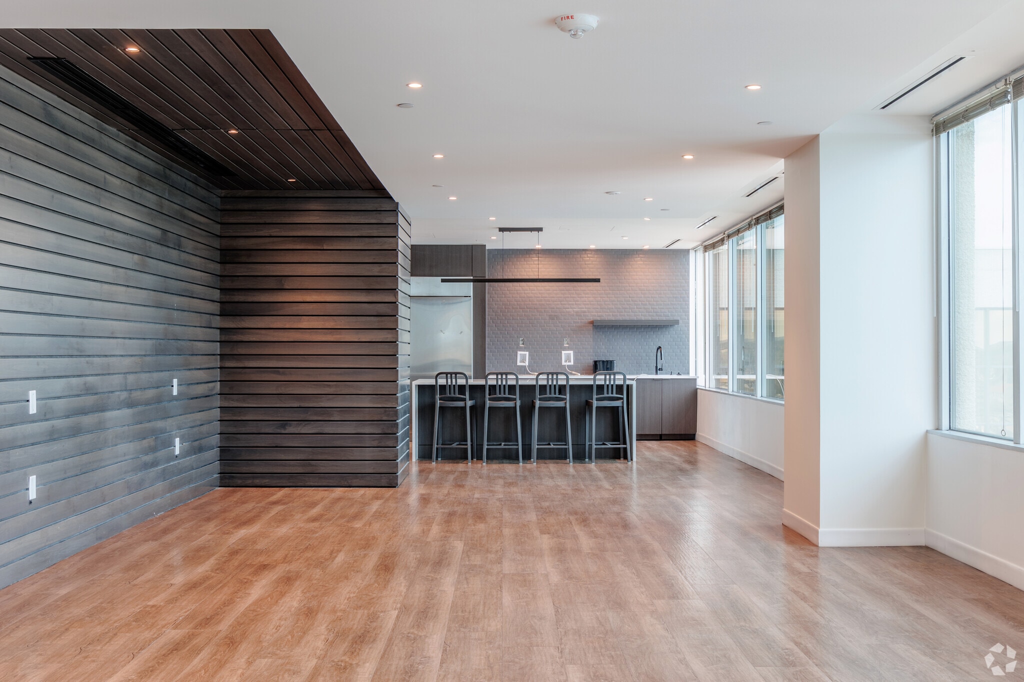 720 S Colorado Blvd, Denver, CO for lease Interior Photo- Image 1 of 2