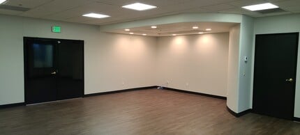 3434 Midway Dr, San Diego, CA for lease Interior Photo- Image 2 of 4