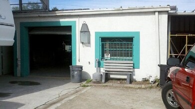 7812 Symmes Rd, Gibsonton, FL à louer Photo du bâtiment- Image 2 de 2