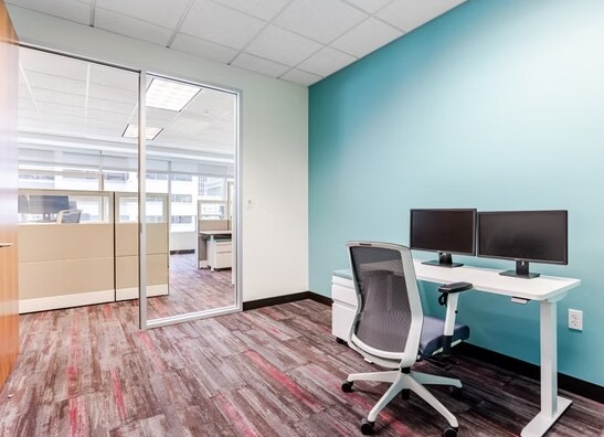 805 SW Broadway, Portland, OR à louer Photo du bâtiment- Image 1 de 7