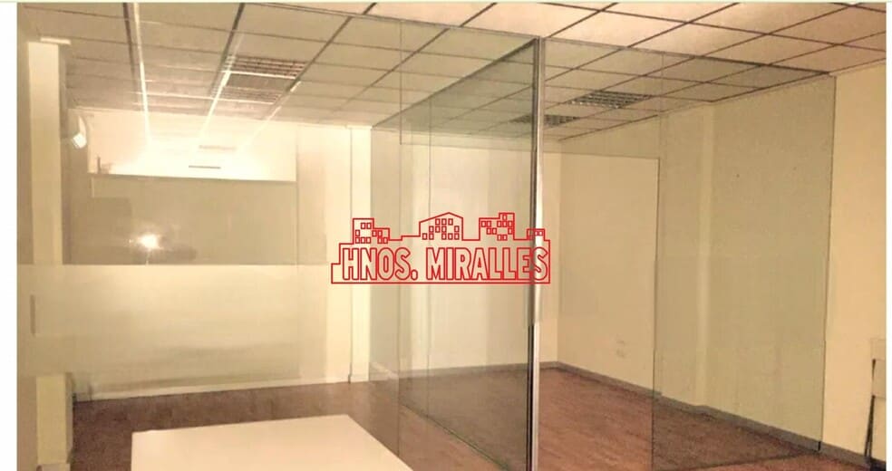 Retail in Elche, Alicante for lease - Interior Photo - Image 3 of 7