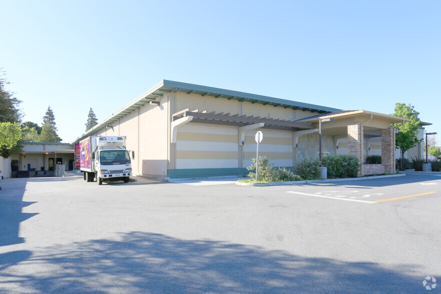 842-872 N Delaware St, San Mateo, CA à louer - Photo du bâtiment - Image 3 de 3