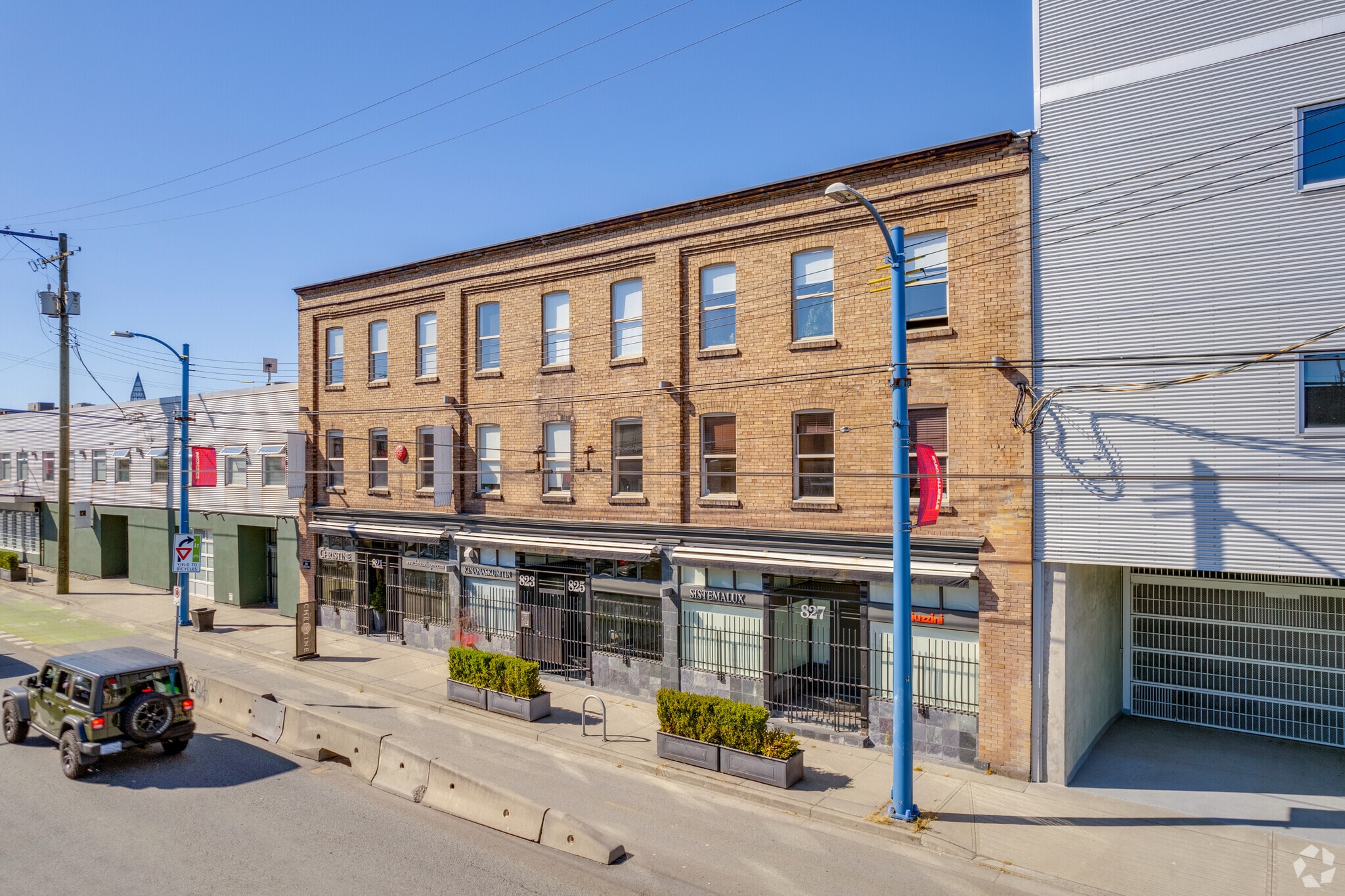825 Powell St, Vancouver, BC for lease Building Photo- Image 1 of 5