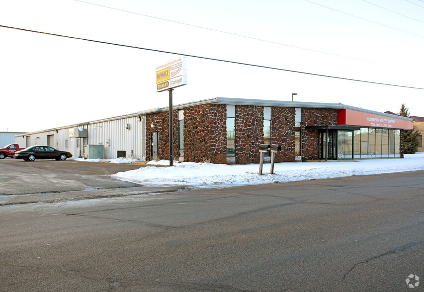 3000 1st St S, Saint Cloud, MN for lease - Building Photo - Image 1 of 3
