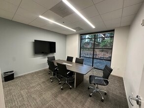 2700 Apple Valley Rd NE, Atlanta, GA for lease Interior Photo- Image 2 of 4