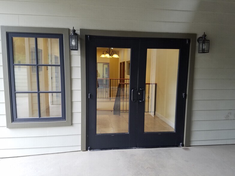 9019 Soquel Dr, Aptos, CA à louer - Photo du bâtiment - Image 2 de 15