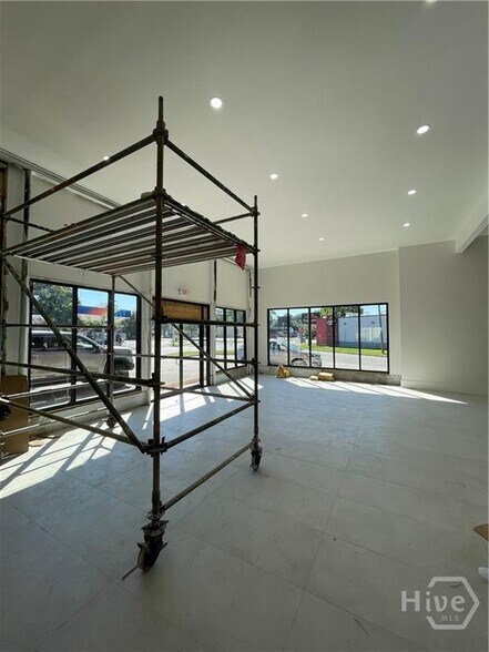 2309 Skidaway Rd, Savannah, GA à louer - Photo intérieure - Image 3 de 11