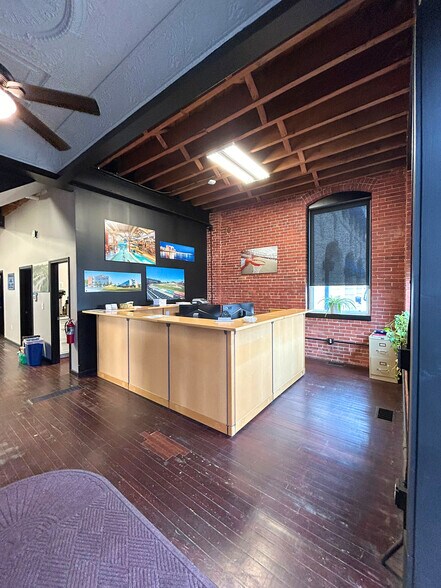 152 W 12 St, Erie, PA à louer - Photo du bâtiment - Image 3 de 24