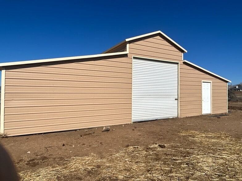 Woodford-Tehachapi Road, Golden Hills, CA for lease - Building Photo - Image 2 of 6