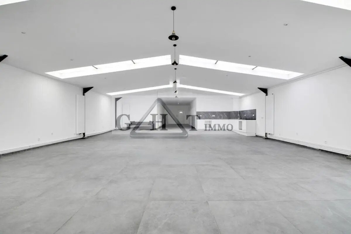 Industrial in Champigny-sur-Marne for sale Interior Photo- Image 1 of 6