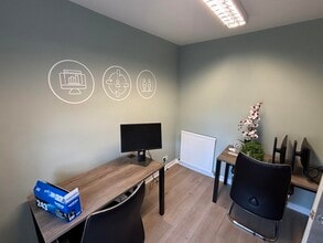 72-74 Carden Pl, Aberdeen for lease Interior Photo- Image 2 of 5