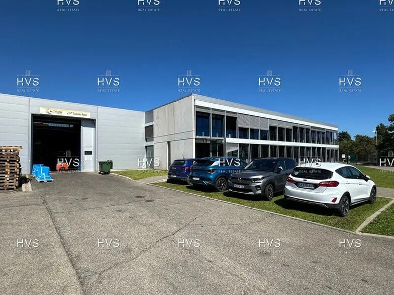 Office in Venelles for lease - Building Photo - Image 2 of 13