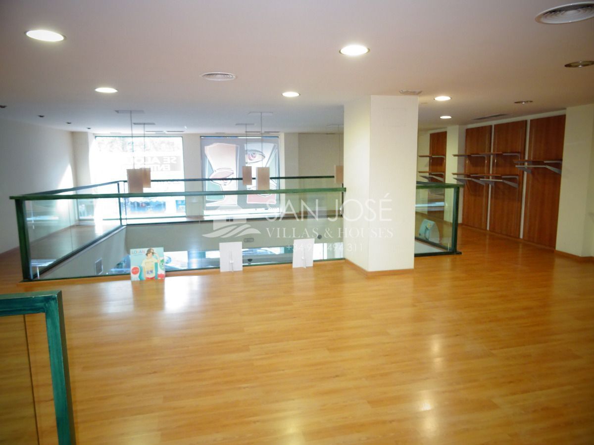Commerce de détail dans Aspe, Alicante à vendre Photo du bâtiment- Image 1 de 14