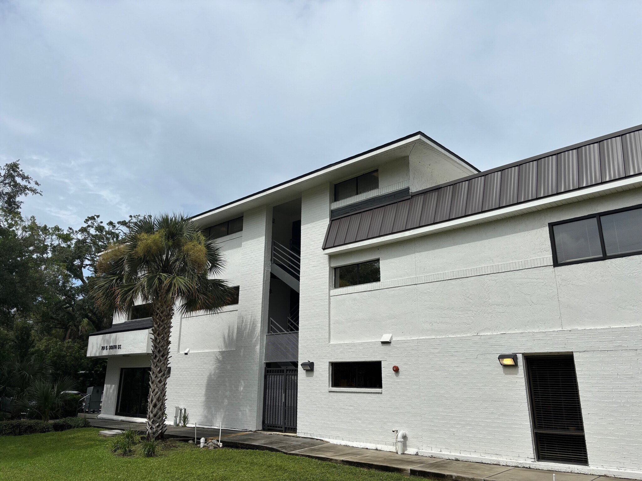 701 E South St, Orlando, FL à vendre Photo du bâtiment- Image 1 de 55