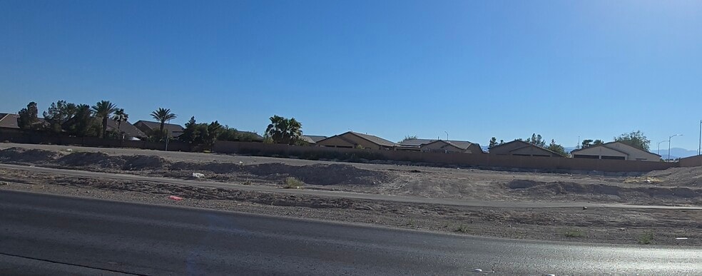 440 E Lone Mountain Rd, North Las Vegas, NV for sale - Building Photo - Image 2 of 9