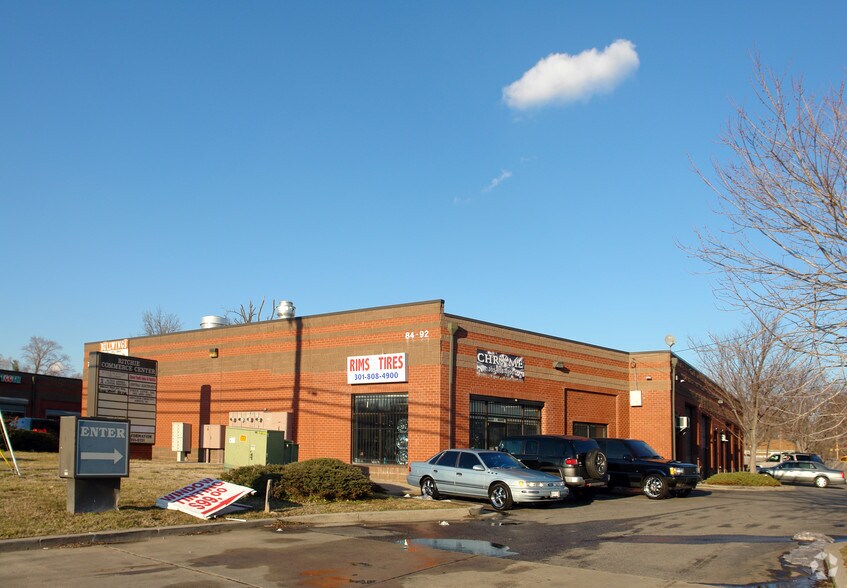 72-92 Ritchie Rd, Capitol Heights, MD à louer - Photo du bâtiment - Image 3 de 29