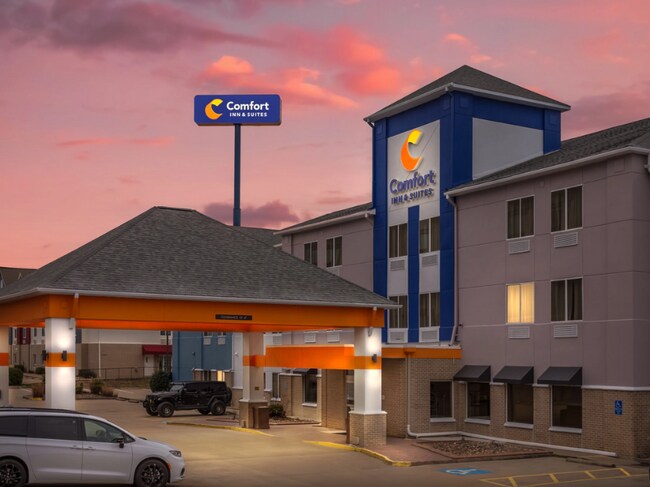 Plus de détails pour 2370 Sanders Rd, Conway, AR - Services hôteliers à vendre