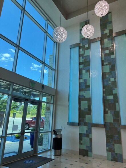 7710 Rialto Blvd, Austin, TX à louer - Photo principale - Image 1 de 13