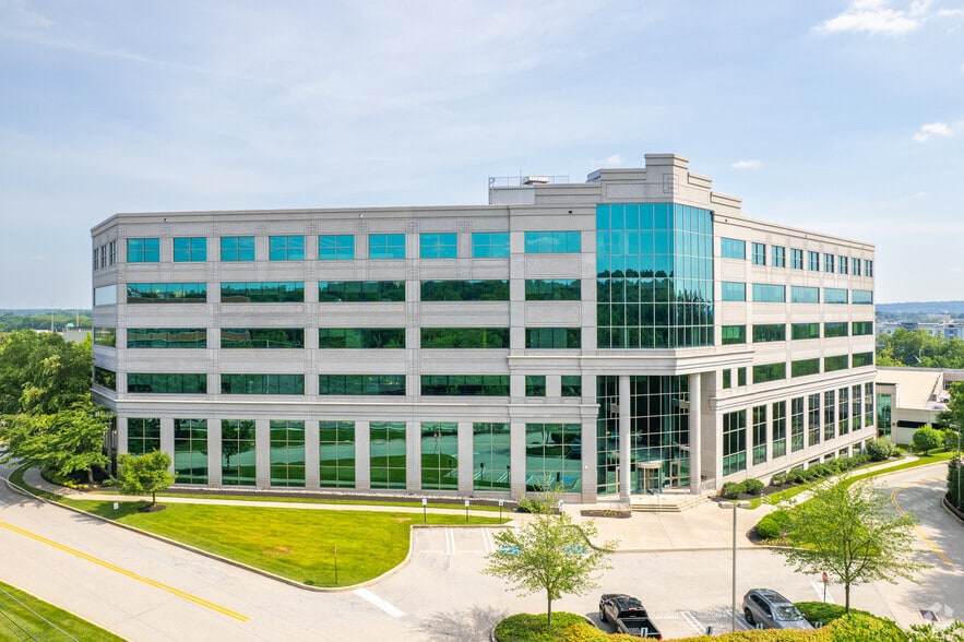 401 Plymouth Rd, Plymouth Meeting, PA for lease - Building Photo - Image 3 of 27