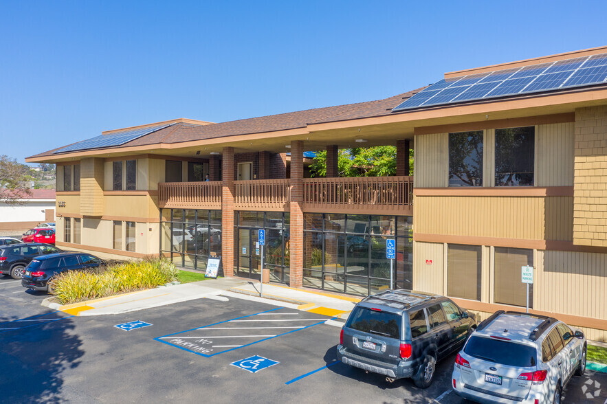 3355 Mission Ave, Oceanside, CA for lease - Building Photo - Image 2 of 8