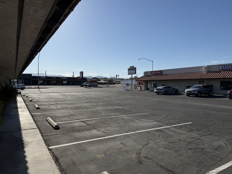 2065 Highway 95, Bullhead City, AZ for lease - Building Photo - Image 2 of 5