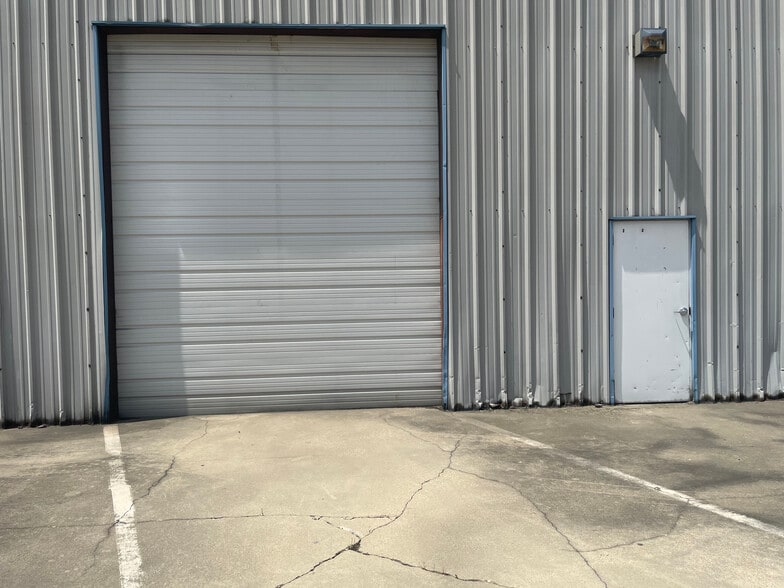 255 Cooper Dr, El Dorado, AR for sale - Building Photo - Image 3 of 5