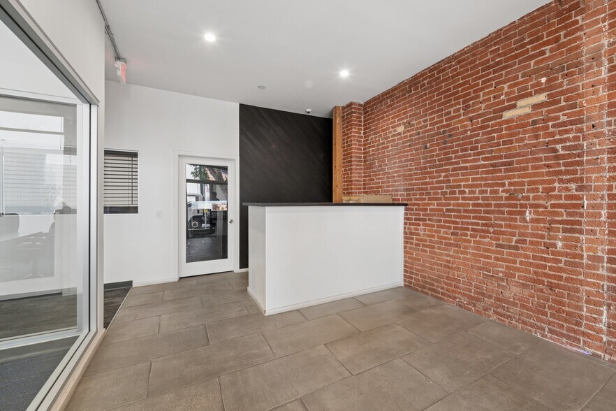 1140 S Hope St, Los Angeles, CA à louer - Photo du bâtiment - Image 3 de 10