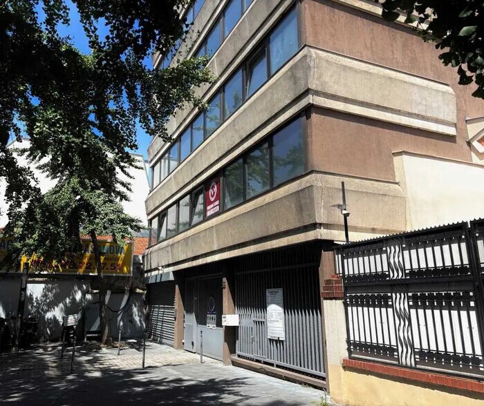 55 Avenue Danielle Casanova, Ivry-sur-Seine à louer - Photo du bâtiment - Image 3 de 18