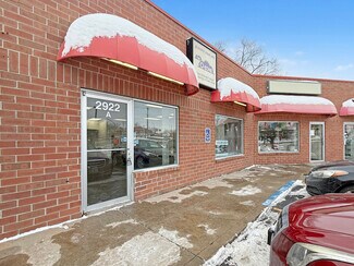 Plus de détails pour 2920-2926 Merle Hay Rd, Des Moines, IA - Commerce de détail à louer