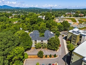64 Clingman Ave, Asheville, NC for lease Interior Photo- Image 2 of 40