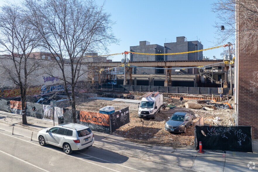 1870 N Milwaukee Ave, Chicago, IL for lease - Building Photo - Image 1 of 3